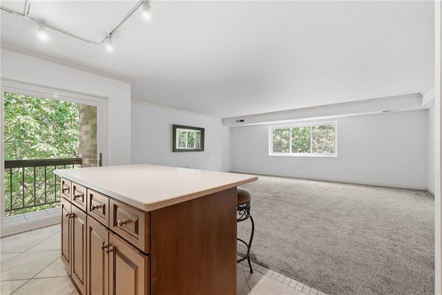 1500 COCHRAN ROAD 900, Scott Twp, PA 15243