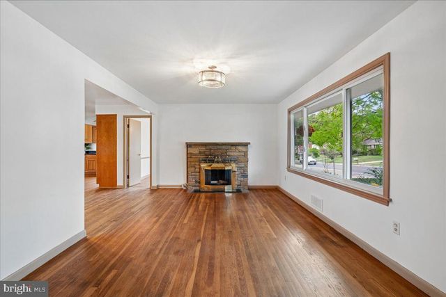 10909 FLEETWOOD DR, Beltsville, MD 20705