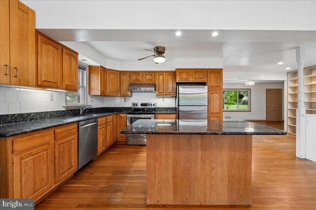10909 FLEETWOOD DR, Beltsville, MD 20705