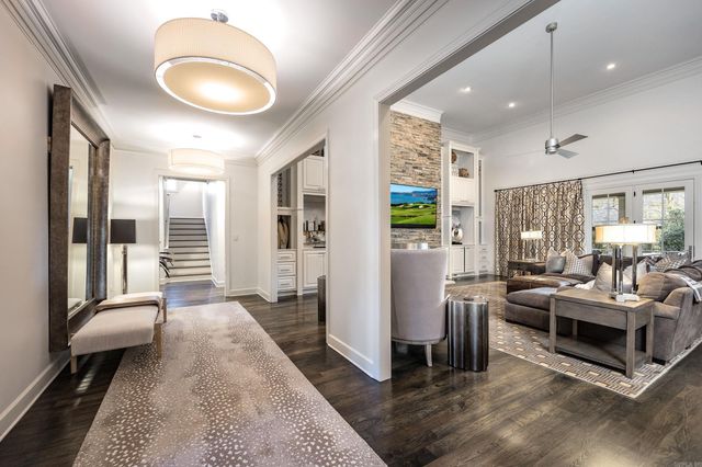 14 Sologne Circle, Little Rock, AR 72223