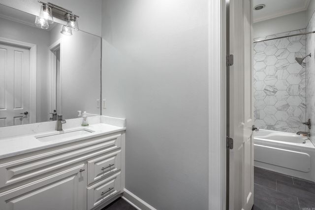 14 Sologne Circle, Little Rock, AR 72223