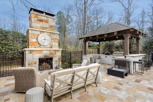 14 Sologne Circle, Little Rock, AR 72223