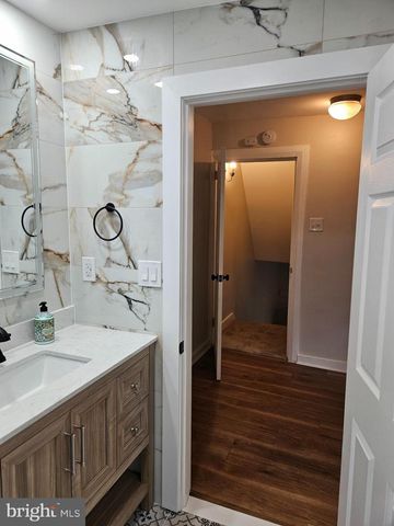 115 E 2ND ST, Moorestown, NJ 08057