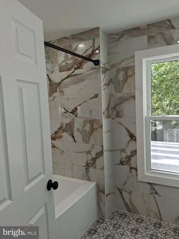 115 E 2ND ST, Moorestown, NJ 08057