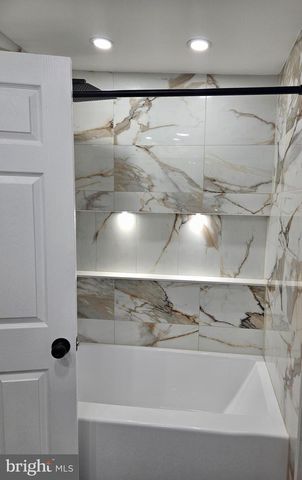 115 E 2ND ST, Moorestown, NJ 08057