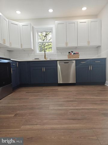 115 E 2ND ST, Moorestown, NJ 08057