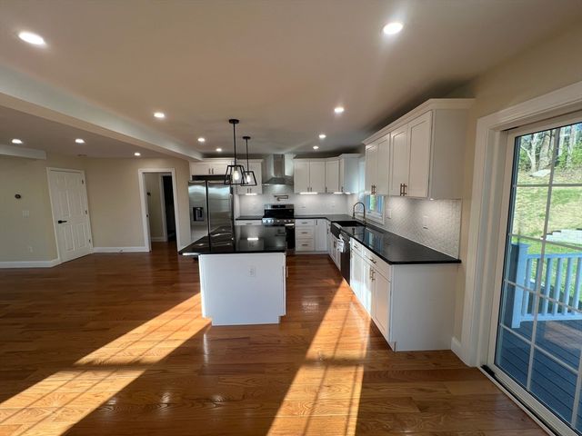 57 & 59 Pumpkin Lane, Charlton, MA 01507
