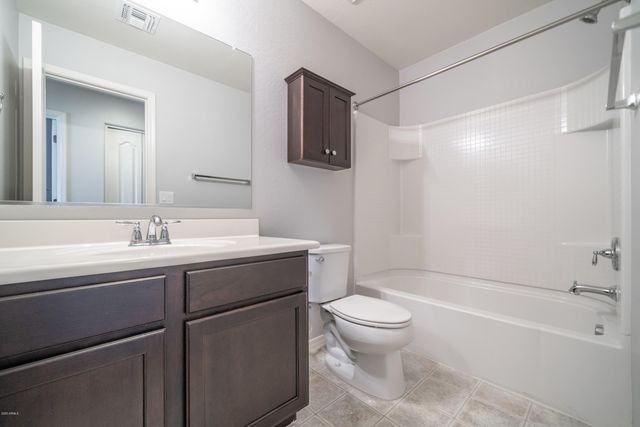 4060 E Vest Avenue, Gilbert, AZ 85295