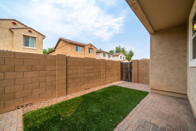 4060 E Vest Avenue, Gilbert, AZ 85295