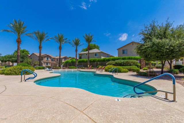 4060 E Vest Avenue, Gilbert, AZ 85295