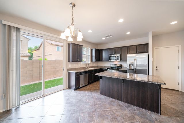 4060 E Vest Avenue, Gilbert, AZ 85295