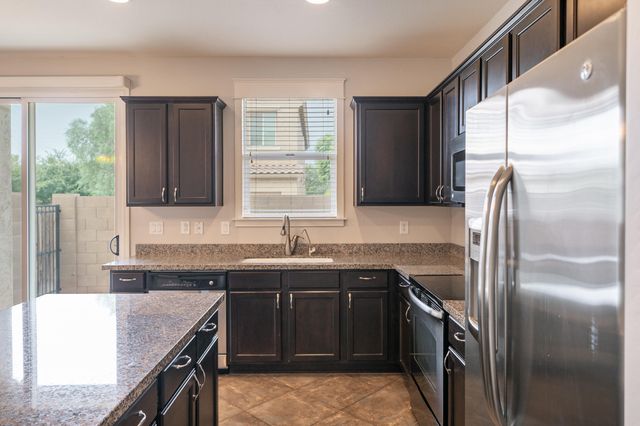 4060 E Vest Avenue, Gilbert, AZ 85295