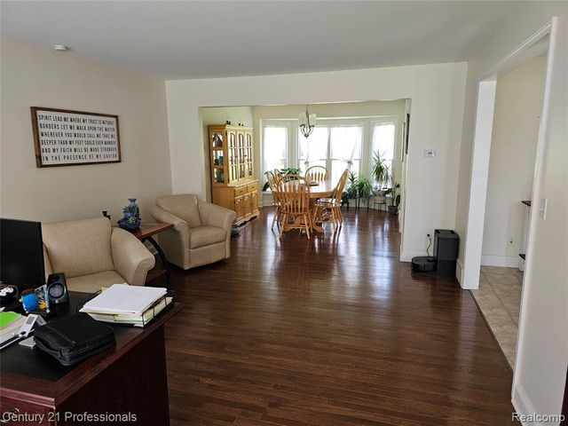 1508 Crooks Road, Rochester Hills, MI 48309