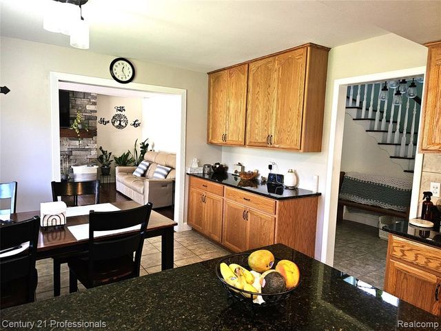 1508 Crooks Road, Rochester Hills, MI 48309