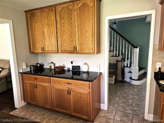 1508 Crooks Road, Rochester Hills, MI 48309