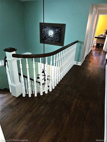 1508 Crooks Road, Rochester Hills, MI 48309