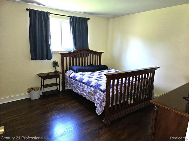 1508 Crooks Road, Rochester Hills, MI 48309