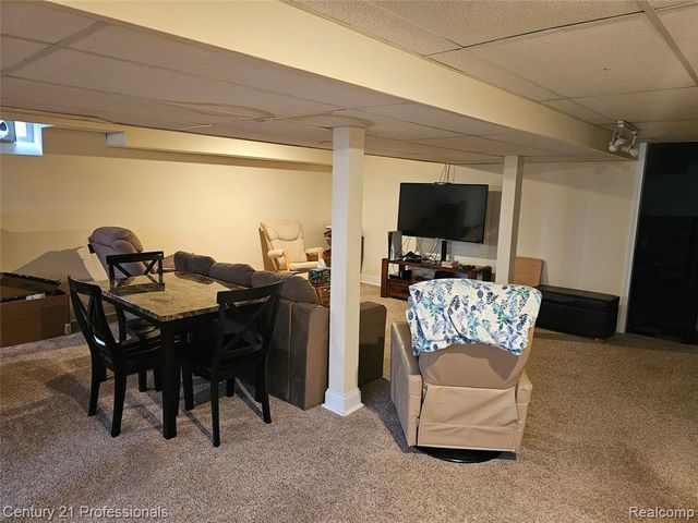 1508 Crooks Road, Rochester Hills, MI 48309