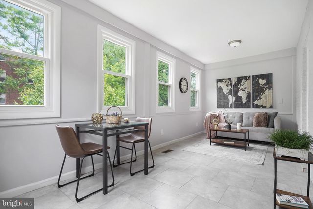 8209 FLOWER AVE, Takoma Park, MD 20912