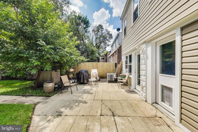 8209 FLOWER AVE, Takoma Park, MD 20912