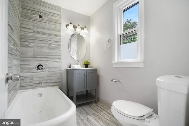8209 FLOWER AVE, Takoma Park, MD 20912