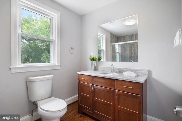 8209 FLOWER AVE, Takoma Park, MD 20912