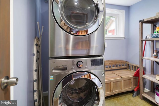 8209 FLOWER AVE, Takoma Park, MD 20912