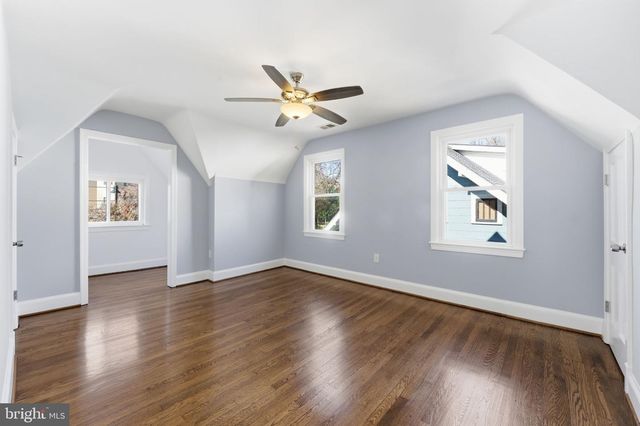 8209 FLOWER AVE, Takoma Park, MD 20912