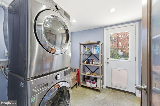 8209 FLOWER AVE, Takoma Park, MD 20912