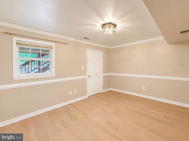 706 VANDERBILT TER SE, Leesburg, VA 20175