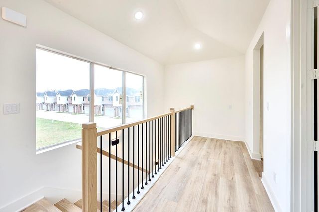 8803 Hollywood Garden Lane, Houston, TX 77080