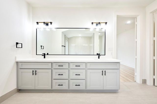 8803 Hollywood Garden Lane, Houston, TX 77080