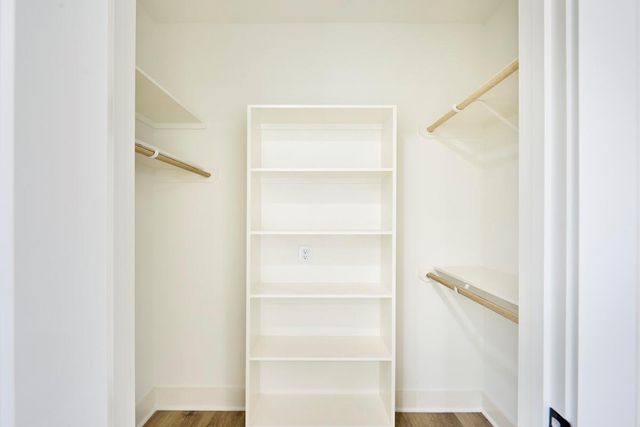 8803 Hollywood Garden Lane, Houston, TX 77080