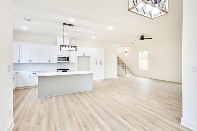 8803 Hollywood Garden Lane, Houston, TX 77080