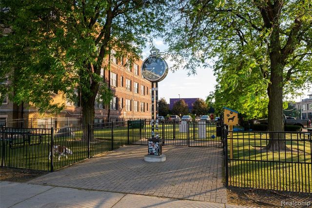 615 W Hancock Street 02, Detroit, MI 48201