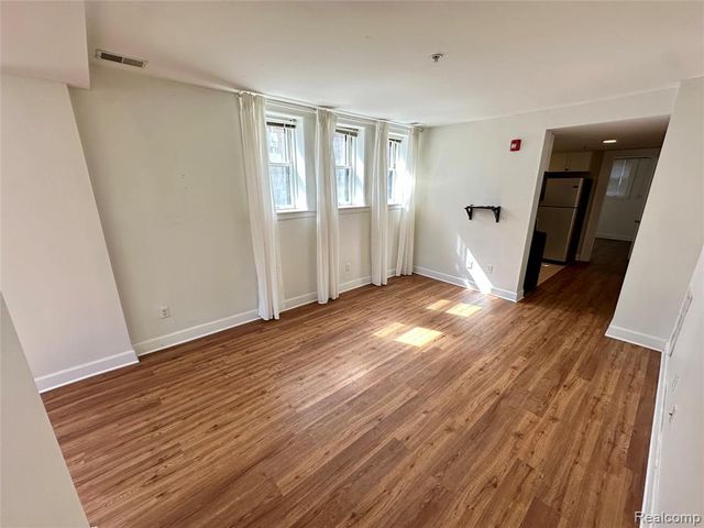615 W Hancock Street 02, Detroit, MI 48201