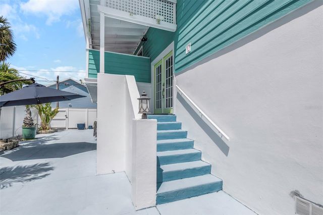 2921 DUPONT STREET S, Gulfport, FL 33707