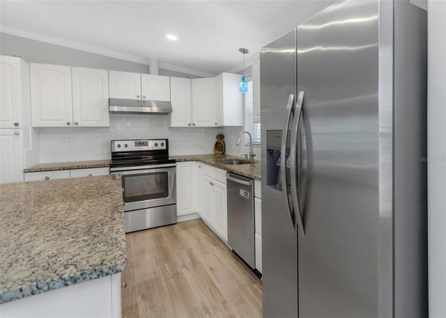 2921 DUPONT STREET S, Gulfport, FL 33707