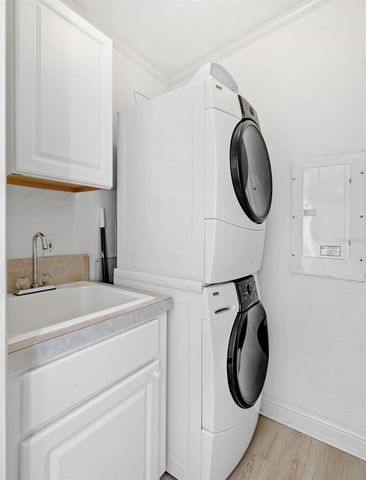 2921 DUPONT STREET S, Gulfport, FL 33707