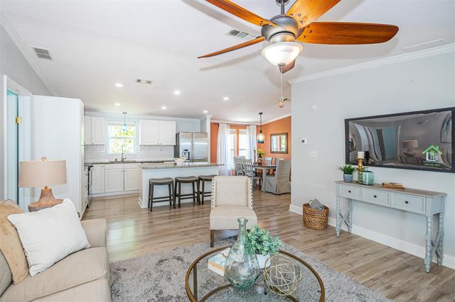 2921 DUPONT STREET S, Gulfport, FL 33707