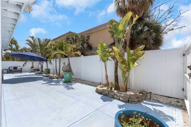 2921 DUPONT STREET S, Gulfport, FL 33707