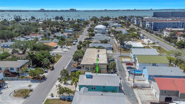 2921 DUPONT STREET S, Gulfport, FL 33707