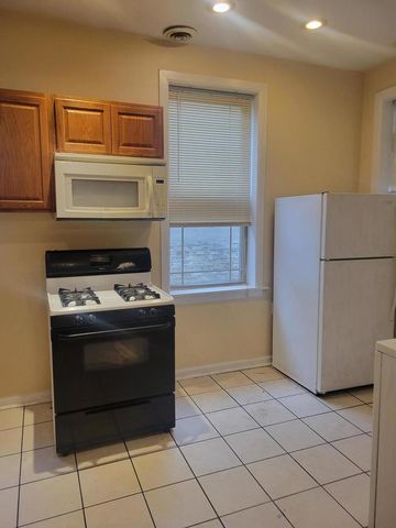 1742 W wallen Avenue, Chicago, IL 60626