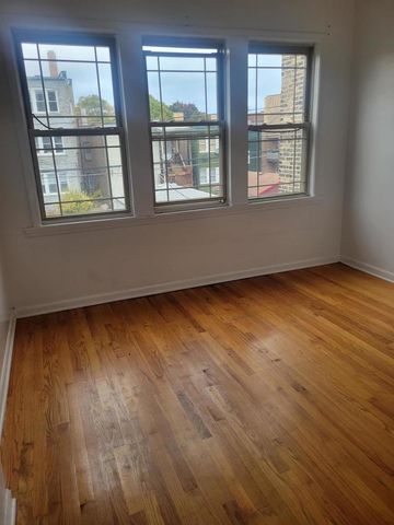 1742 W wallen Avenue, Chicago, IL 60626