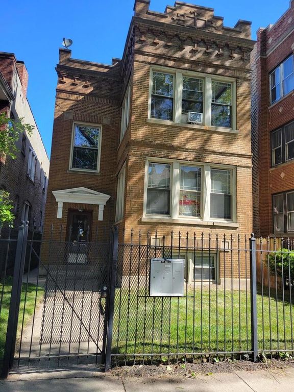 1742 W wallen Avenue, Chicago, IL 60626