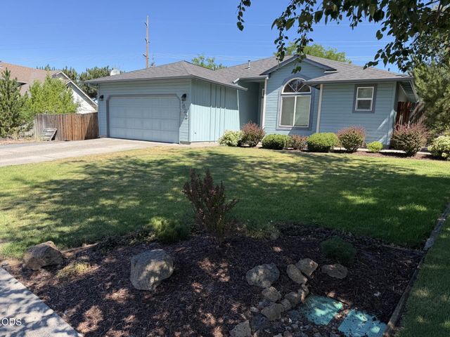 1522 NE Locksley Drive, Bend, OR 97701