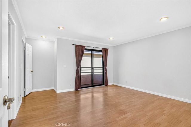722 E Orange Grove Avenue D, Burbank, CA 91501