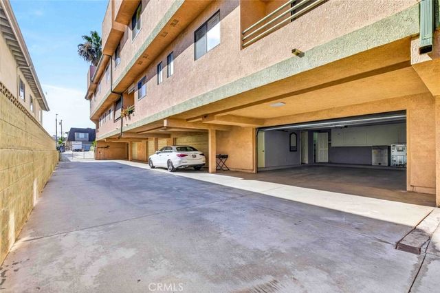 722 E Orange Grove Avenue D, Burbank, CA 91501