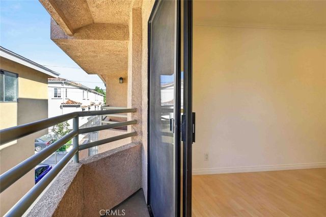 722 E Orange Grove Avenue D, Burbank, CA 91501