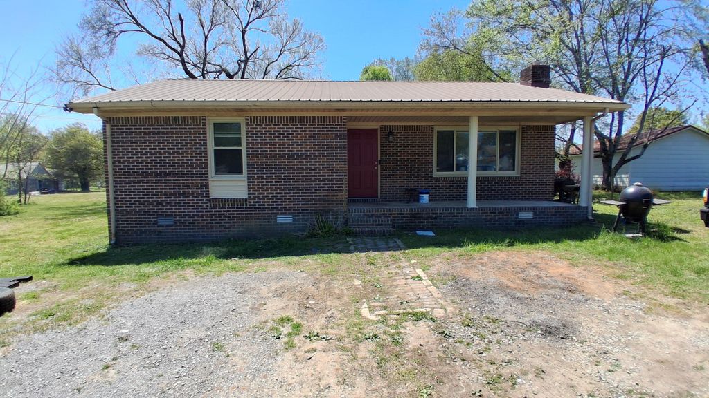 3 Old Gin Rd, Flintville, TN 37335